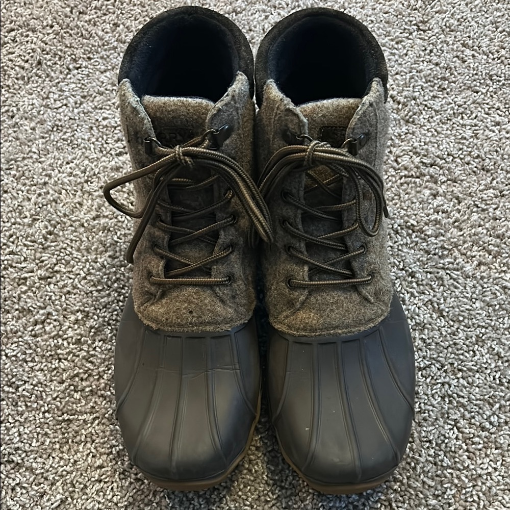 Sperry Men's Gray and Black Boots
